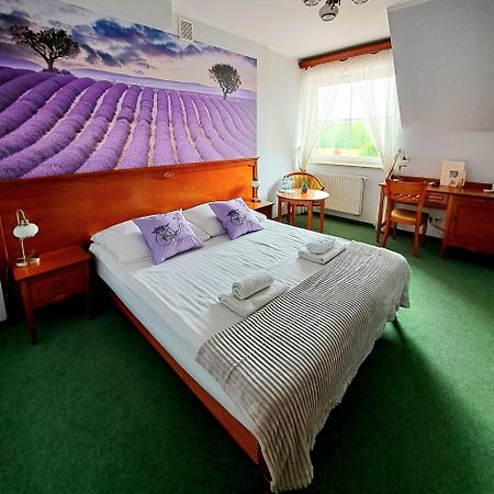 Senator Gran Via Hotel Będziemyśl Kültér fotó