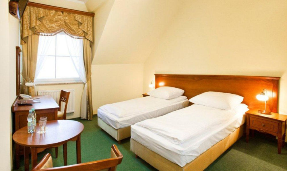 Senator Gran Via Hotel Będziemyśl Kültér fotó