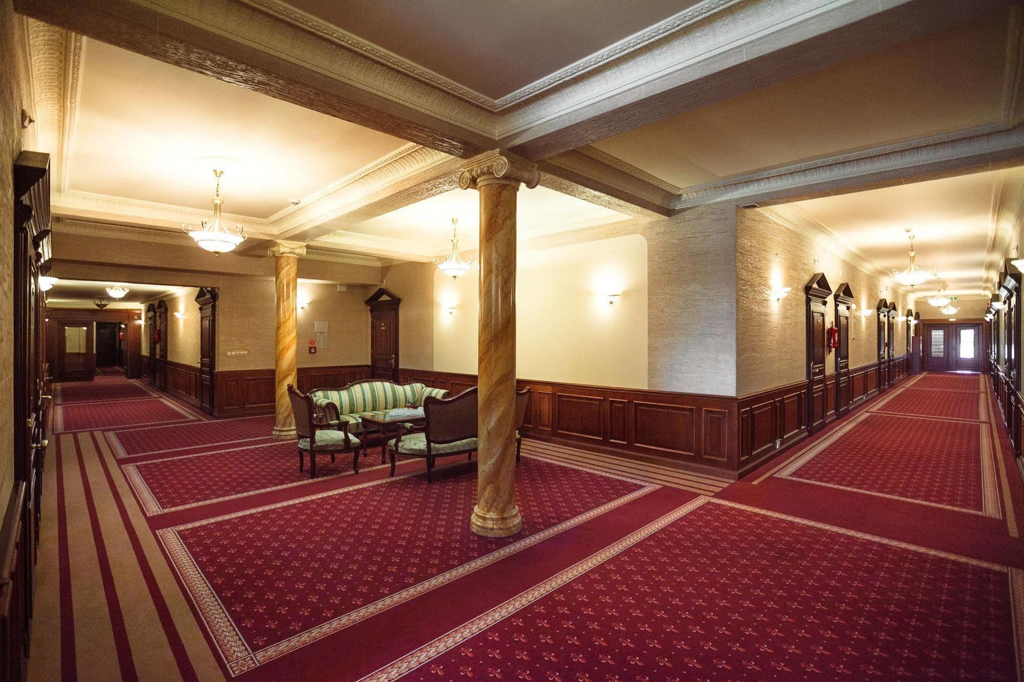 Senator Gran Via Hotel Będziemyśl Kültér fotó